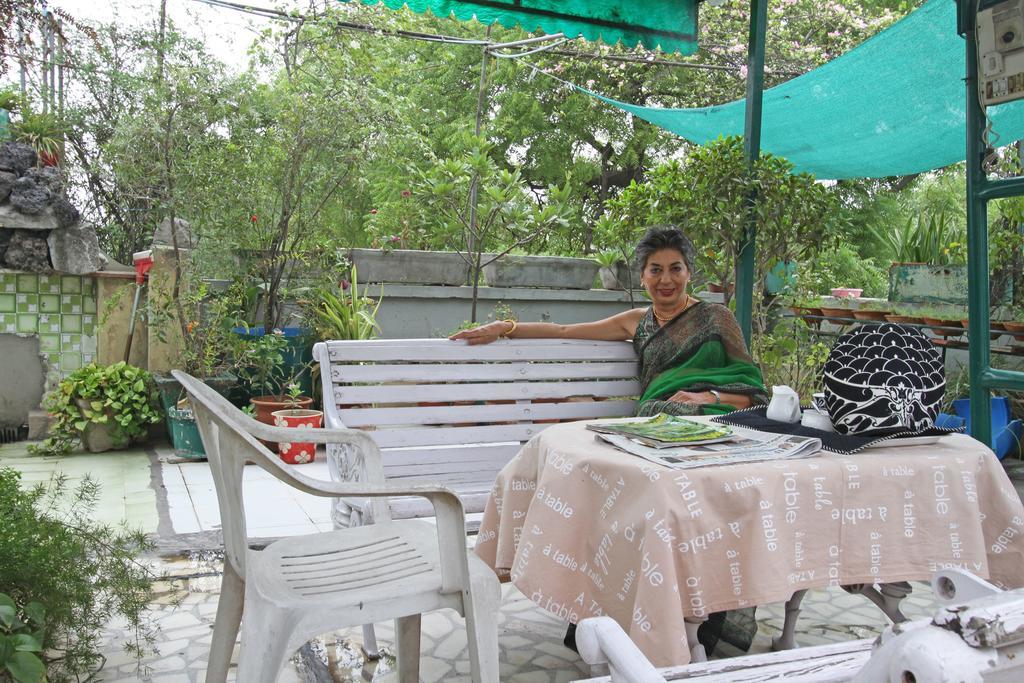 Nina Kochhar's Homestay New Delhi Exteriör bild
